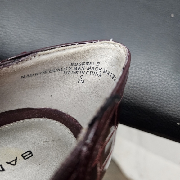 Bandolino Women's Red Red Reptile Pumps Sz‎ 7M Sexy Feminine Holiday Cocktail - Picture 5 of 8